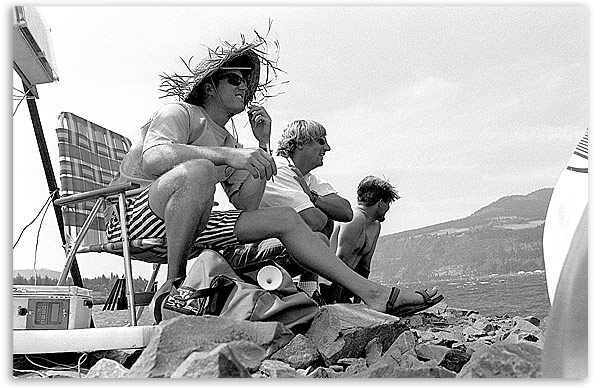 american_windsurfer_2.4_makin-waves_counters