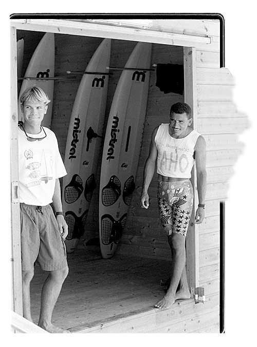american_windsurfer_4.3_betwitched_in_Bonaire_INSTRUCTors