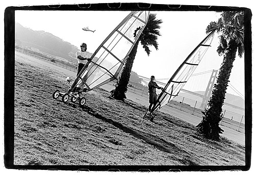 american_windsurfer_4.4_concrete_skating-3-s.jpg