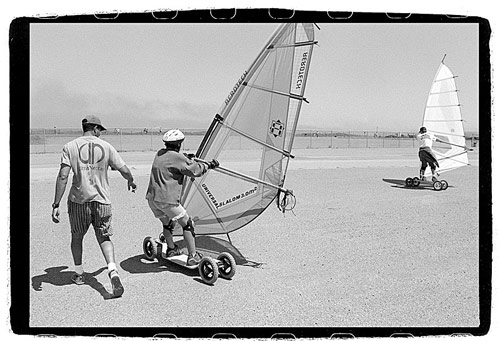 american_windsurfer_4.4_concrete_skating-Skating-7-s.jpg