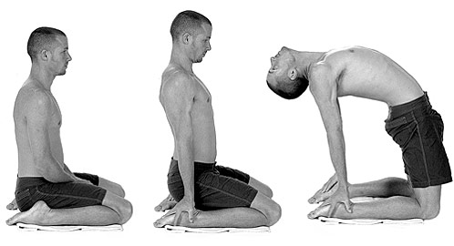 american_windsurfer_5.1_yoga-kneeling-s