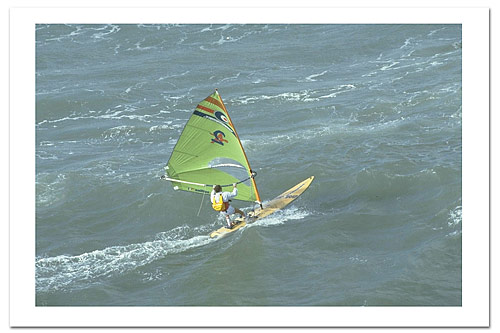 american_windsurfer_7.5_Christian_Marty-sailing-s