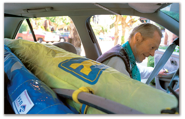 american_windsurfer_8.2_making-waves_bill-abeel_car-s
