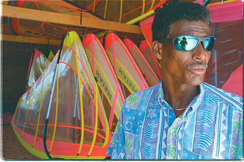 american_windsurfer_8.34_fresh-air_elvis-s